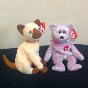 Bundle of Beanie Babies, Siam the Cat & 2001 Celebration Bear.